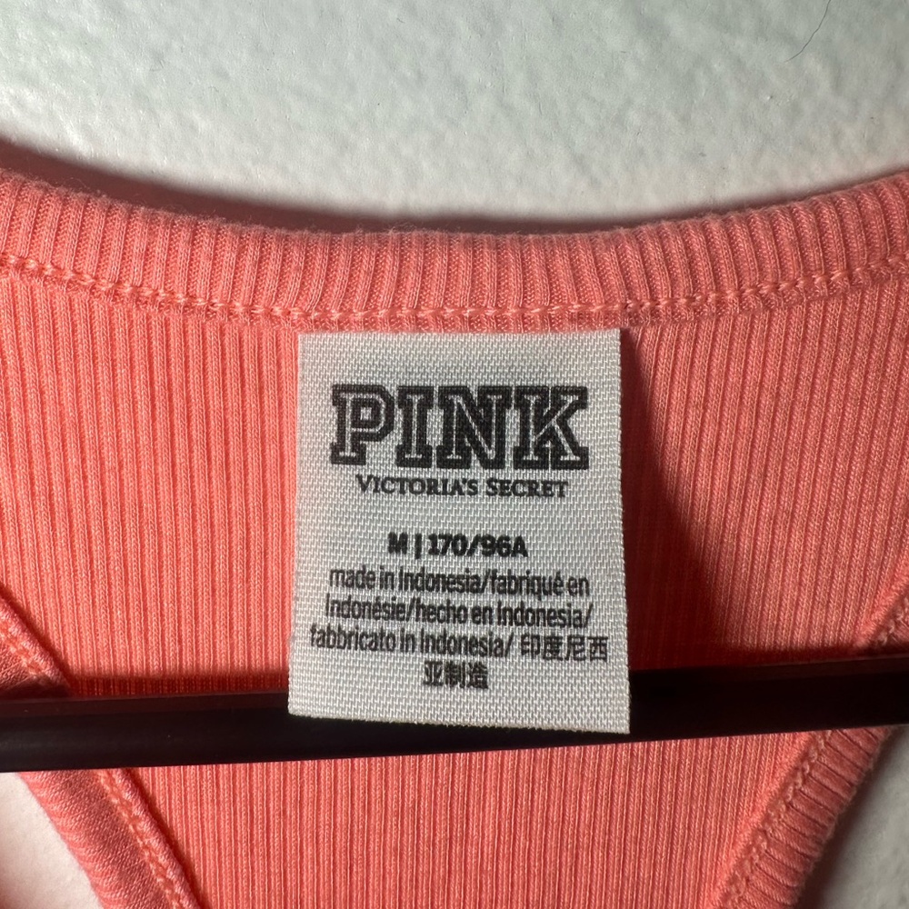 PINK - Coral, Ribbed Razor Back Tank Top - Size M - Picture 3 of 3